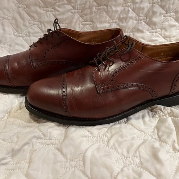 Allen Edmonds Men\'s Fifth Avenue style Cap Toe Oxford main image 5